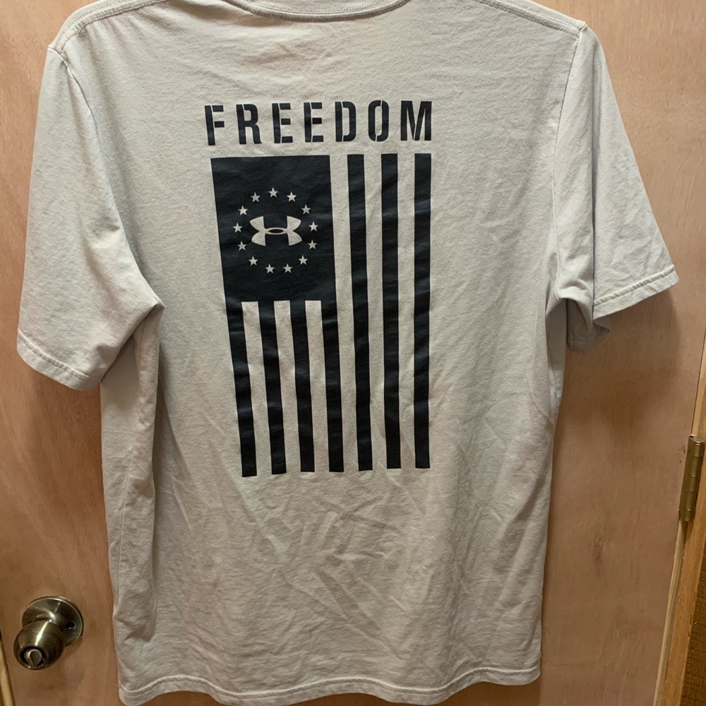 Under Armour men’s T- Shirt